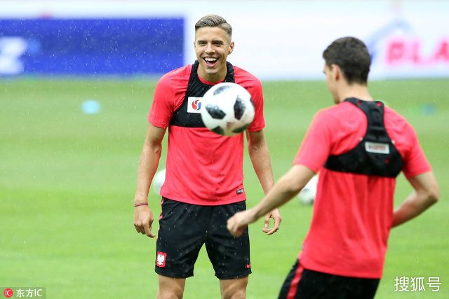 赛让球迷们 赛让球迷们