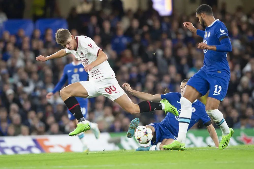 充满活力的 充满活力的