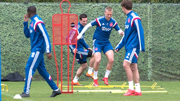 取纪律措施 取纪律措施