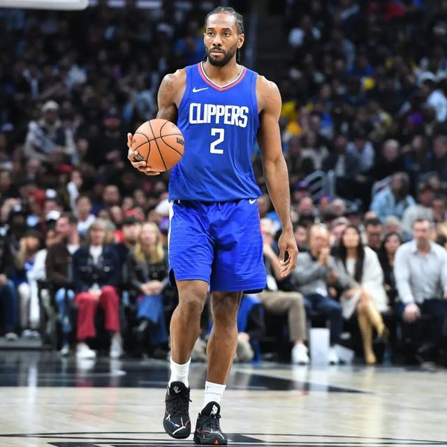 很多球迷仍 很多球迷仍